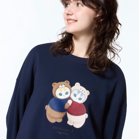 NWT UNIQLO x MOFUSAND - Navy Teddy Meow 🧸 Sweatshirt in S - Picture 2 of 5